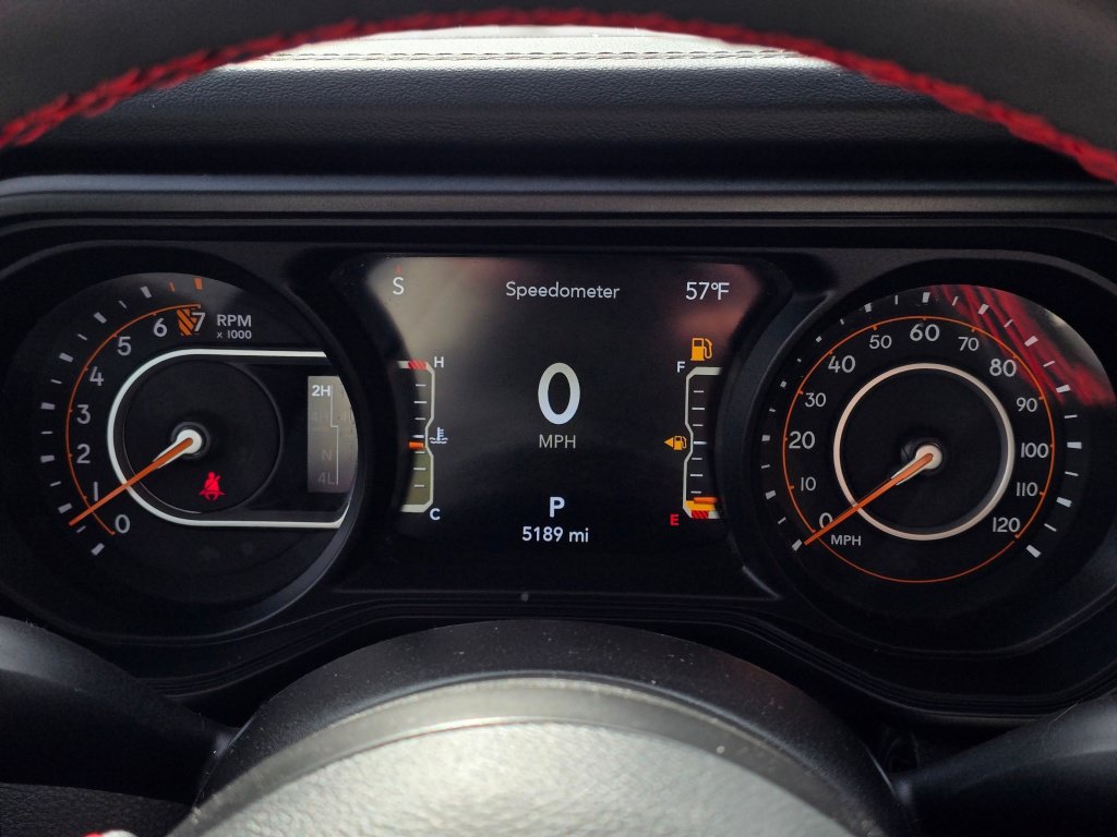 Used 2024 Jeep Gladiator Rubicon AWD/4WD image 39