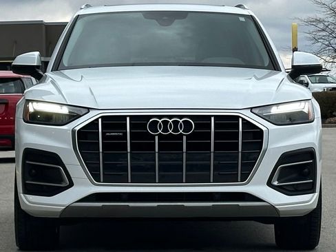 Used 2021 Audi Q5 2.0T Premium w/ Convenience Package image 3