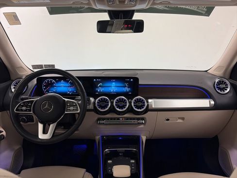Certified 2022 Mercedes-Benz GLB 250 4MATIC image 3
