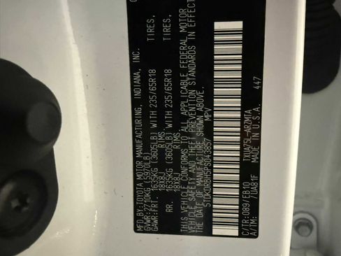 Used 2023 Toyota Highlander XLE image 39