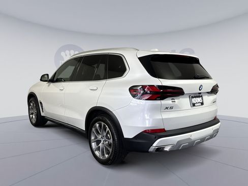 Used 2024 BMW X5 xDrive40i w/ Premium Package AWD/4WD image 4