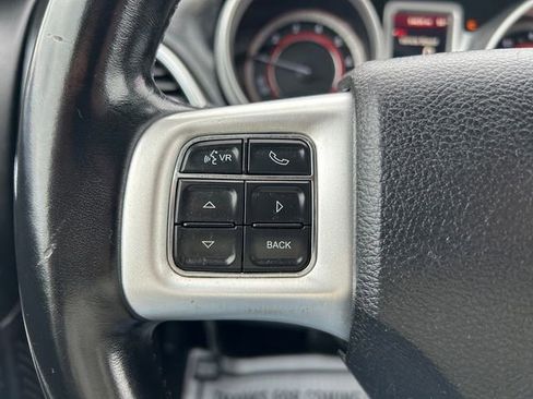 Used 2019 Dodge Journey SE w/ Premium Group image 24