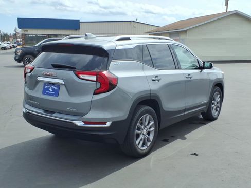Used 2024 GMC Terrain SLT AWD/4WD image 6