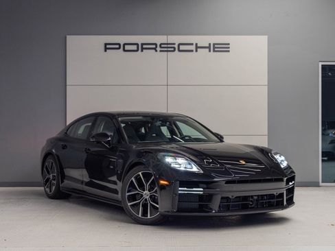 New 2026 Porsche Panamera 4 image 9
