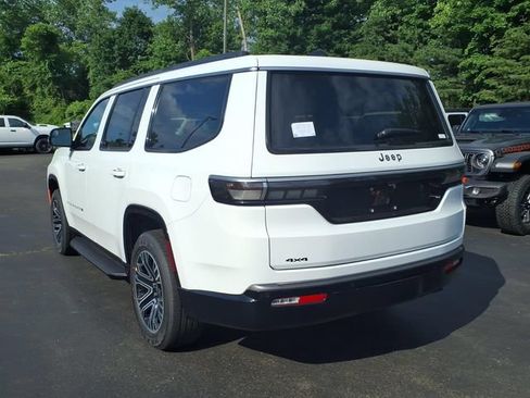 New 2026 Jeep Grand Wagoneer 4WD image 4