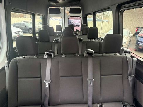 Used 2025 Mercedes-Benz Sprinter 2500 image 19