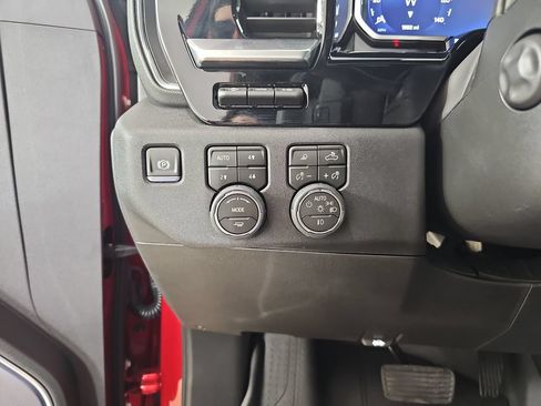 Used 2026 Chevrolet Silverado 1500 High Country AWD/4WD image 31