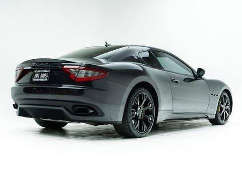 Used 2017 Maserati GranTurismo Sport image 12