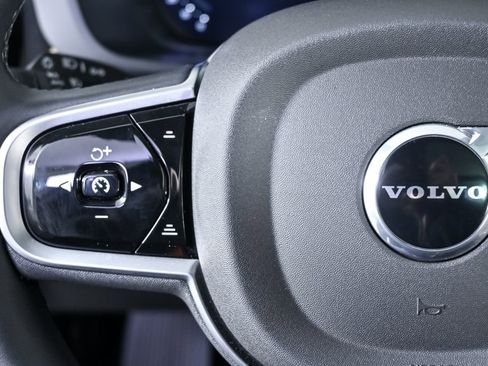 Certified 2026 Volvo XC60 B5 Core image 11