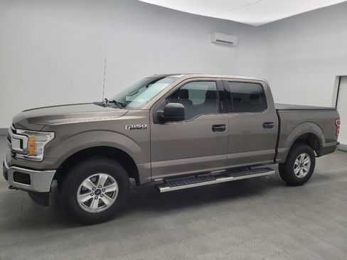 Used 2018 Ford F150 XLT image 2