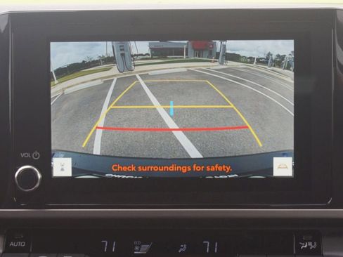 Used 2026 Toyota Camry SE FWD image 7