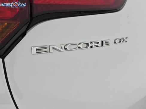 Used 2022 Buick Encore GX Essence FWD image 35