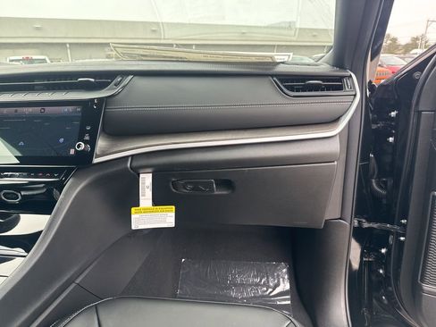 New 2026 Jeep Grand Cherokee Limited image 29