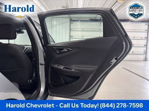 Used 2025 Chevrolet Malibu LT FWD image 8
