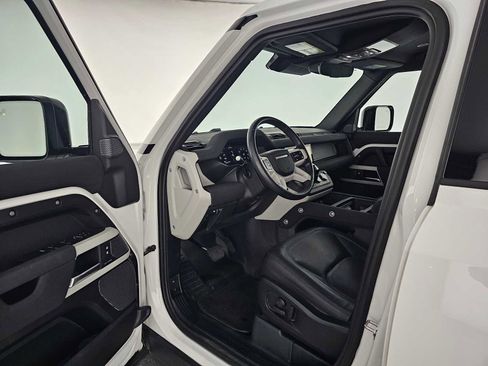 Used 2023 Land Rover Defender 110 S AWD/4WD image 19