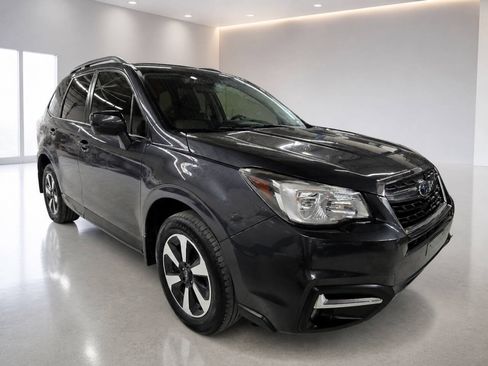 Used 2017 Subaru Forester 2.5i Premium AWD/4WD image 7