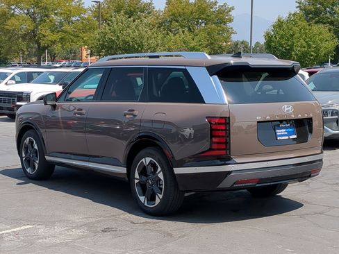 Certified 2026 Hyundai Palisade Limited AWD/4WD image 8