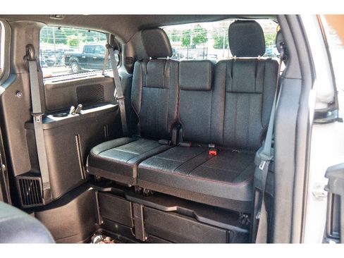 Used 2015 Dodge Grand Caravan R/T w/ Safety Sphere Group FWD image 24