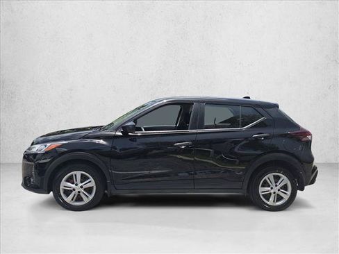 Certified 2023 Nissan Kicks S FWD image 9