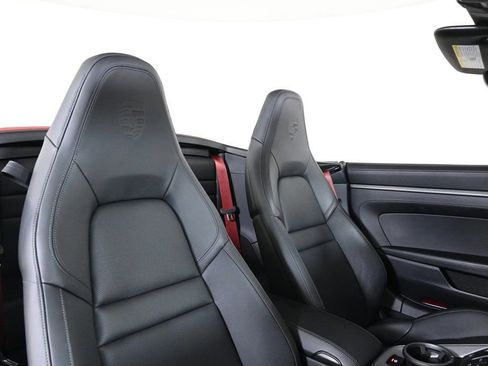 Certified 2025 Porsche 911 Carrera image 19