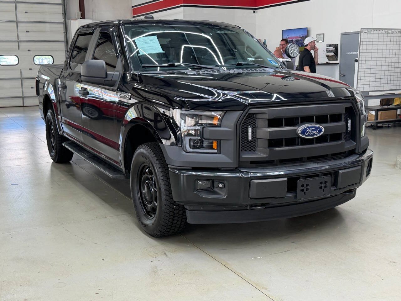 Used 2017 Ford F150 XL w/ XL Power Equipment Group AWD/4WD image 1