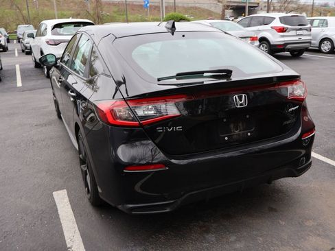 Used 2023 Honda Civic Sport image 5