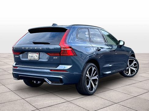 Used 2024 Volvo XC60 B5 Ultimate w/ Protection Package Premier AWD/4WD image 16