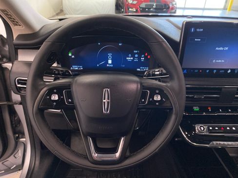 Used 2023 Lincoln Corsair AWD w/ Equipment Group 101A image 17