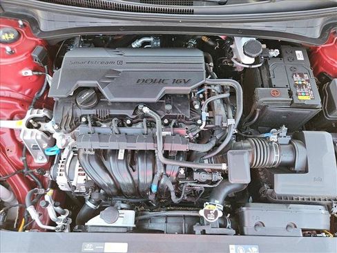 Certified 2025 Hyundai Elantra Sport FWD image 27
