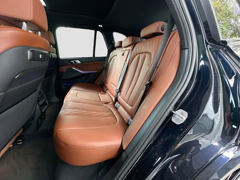 Used 2024 BMW X5 M60i image 26