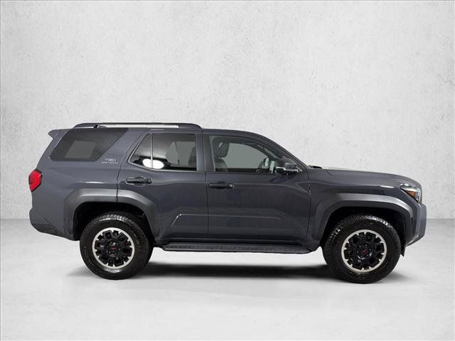Used 2025 Toyota 4Runner TRD Off-Road Premium AWD/4WD image 2