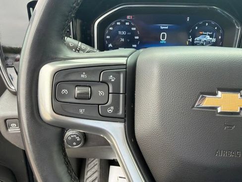 Used 2025 Chevrolet Silverado 1500 LT AWD/4WD image 30