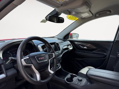 Used 2022 GMC Terrain SLE w/ Driver Convenience Package AWD/4WD image 9