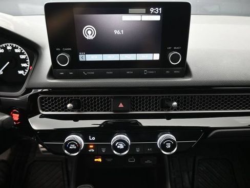 Used 2024 Honda Civic Sport image 3