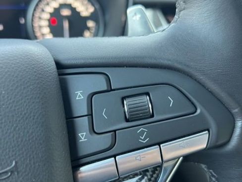 Used 2023 Cadillac XT6 Sport image 16