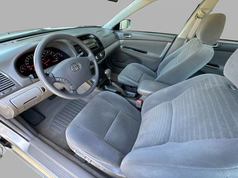 Used 2005 Toyota Camry LE FWD image 67