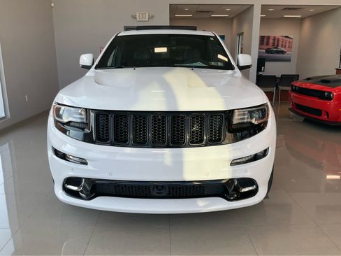 Used 2015 Jeep Grand Cherokee SRT AWD/4WD image 2