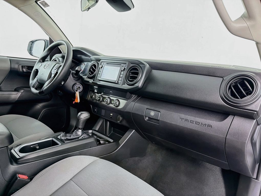 Used 2019 Toyota Tacoma SR AWD/4WD image 29