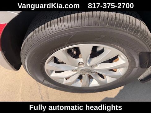 Used 2019 Chrysler Pacifica Touring-L FWD image 10