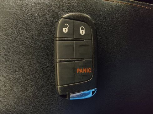 Used 2018 Jeep Compass Latitude image 32