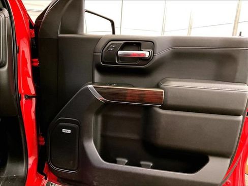 Used 2020 Chevrolet Silverado 1500 LT Trail Boss AWD/4WD image 23
