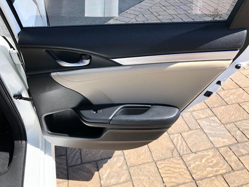 Used 2016 Honda Civic EX-L image 32