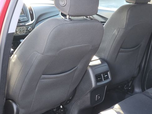 Used 2019 Chevrolet Equinox LT image 23