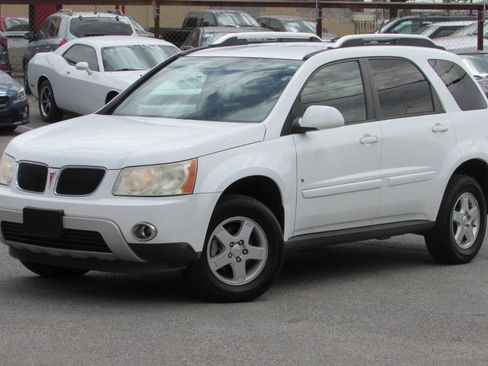 Used 2007 Pontiac Torrent 2WD w/ Preferred Package image 3