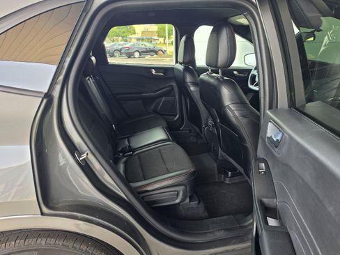 Used 2024 Ford Escape ST-Line w/ Tech Pack #1 AWD/4WD image 15