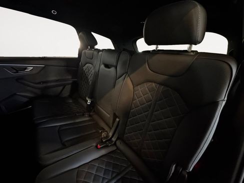 New 2026 Audi SQ7 Premium Plus AWD/4WD image 12