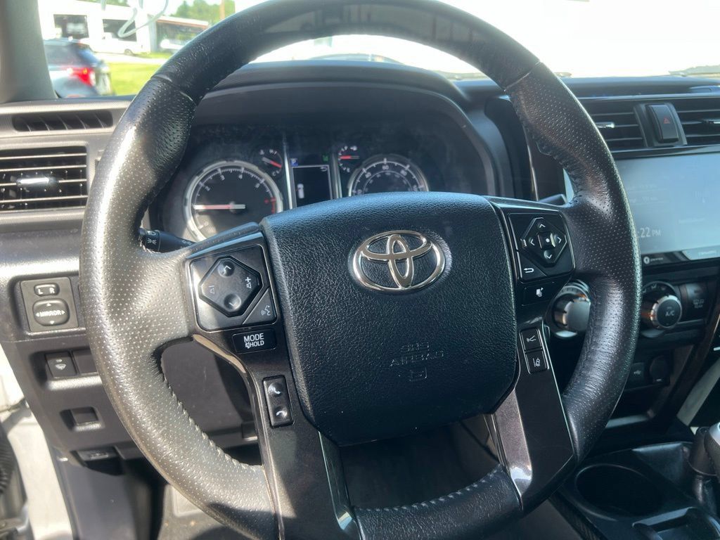 Used 2021 Toyota 4Runner TRD Off-Road AWD/4WD image 25