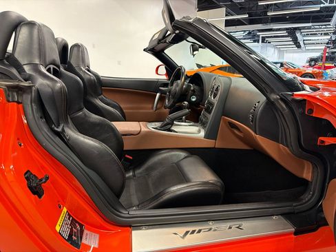 Used 2008 Dodge Viper SRT-10 RWD image 25