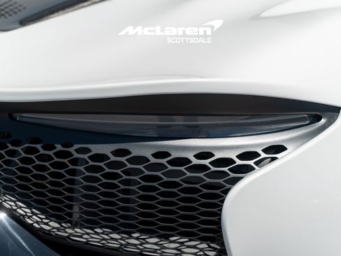 Used 2026 McLaren Artura RWD image 24