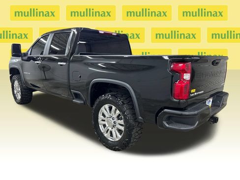 Used 2025 Chevrolet Silverado 2500 Custom w/ Z71 Off-Road Package AWD/4WD image 9